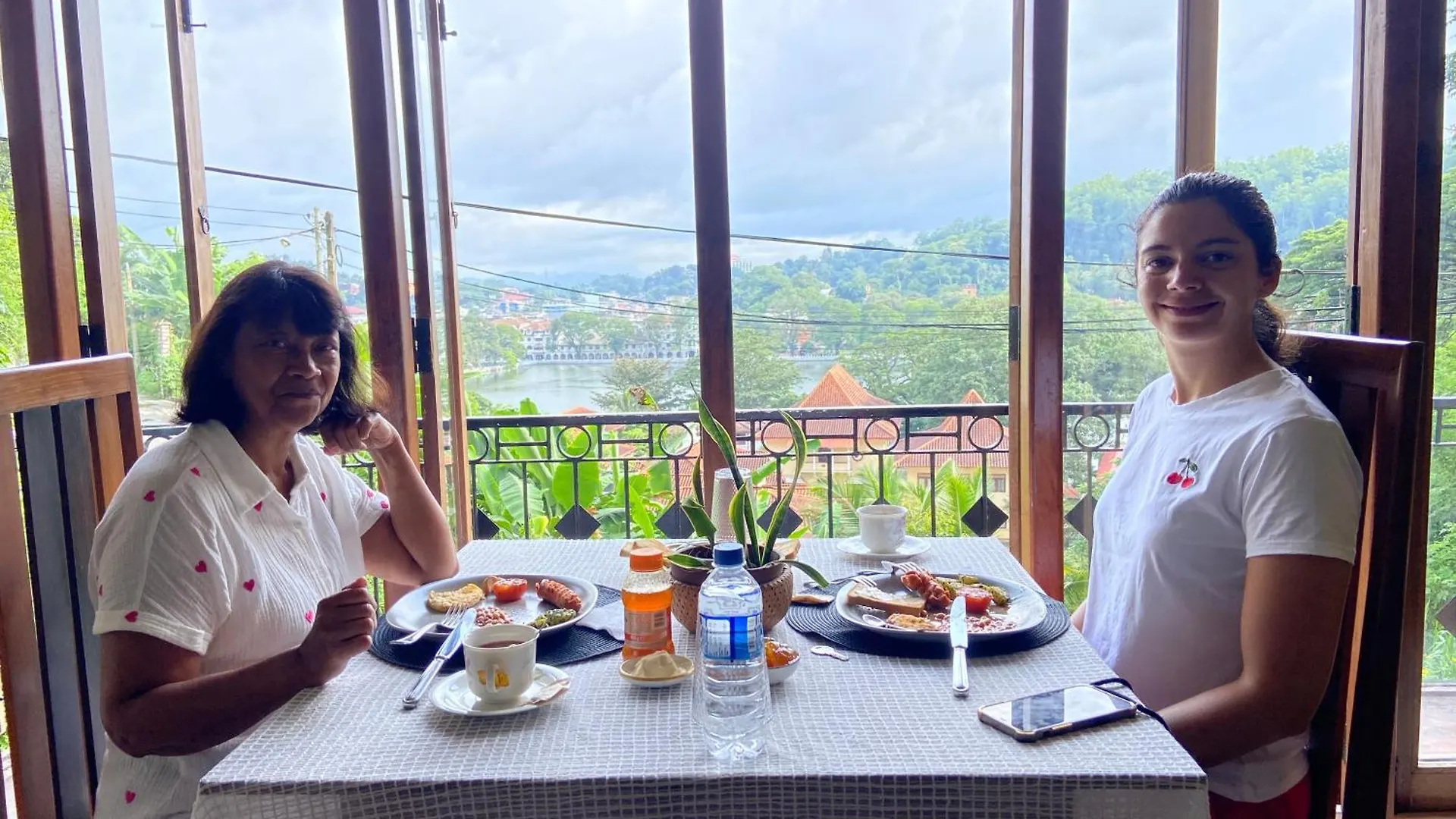 Sesatha Lake Kandy Guest house