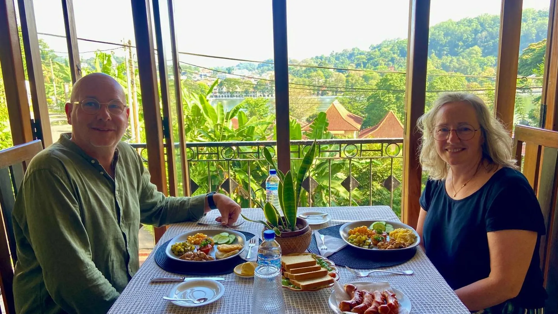 Guest house Sesatha Lake Kandy Sri Lanka